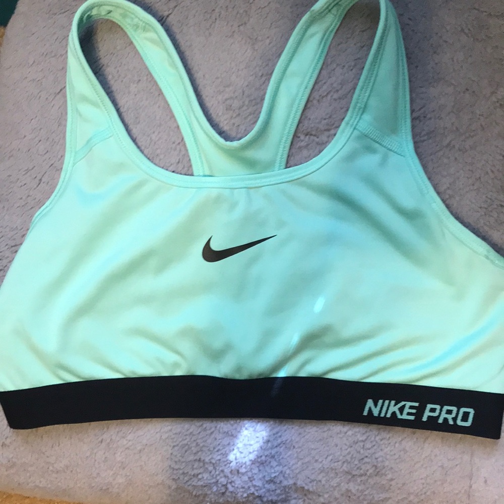 Nike Pro sports bra